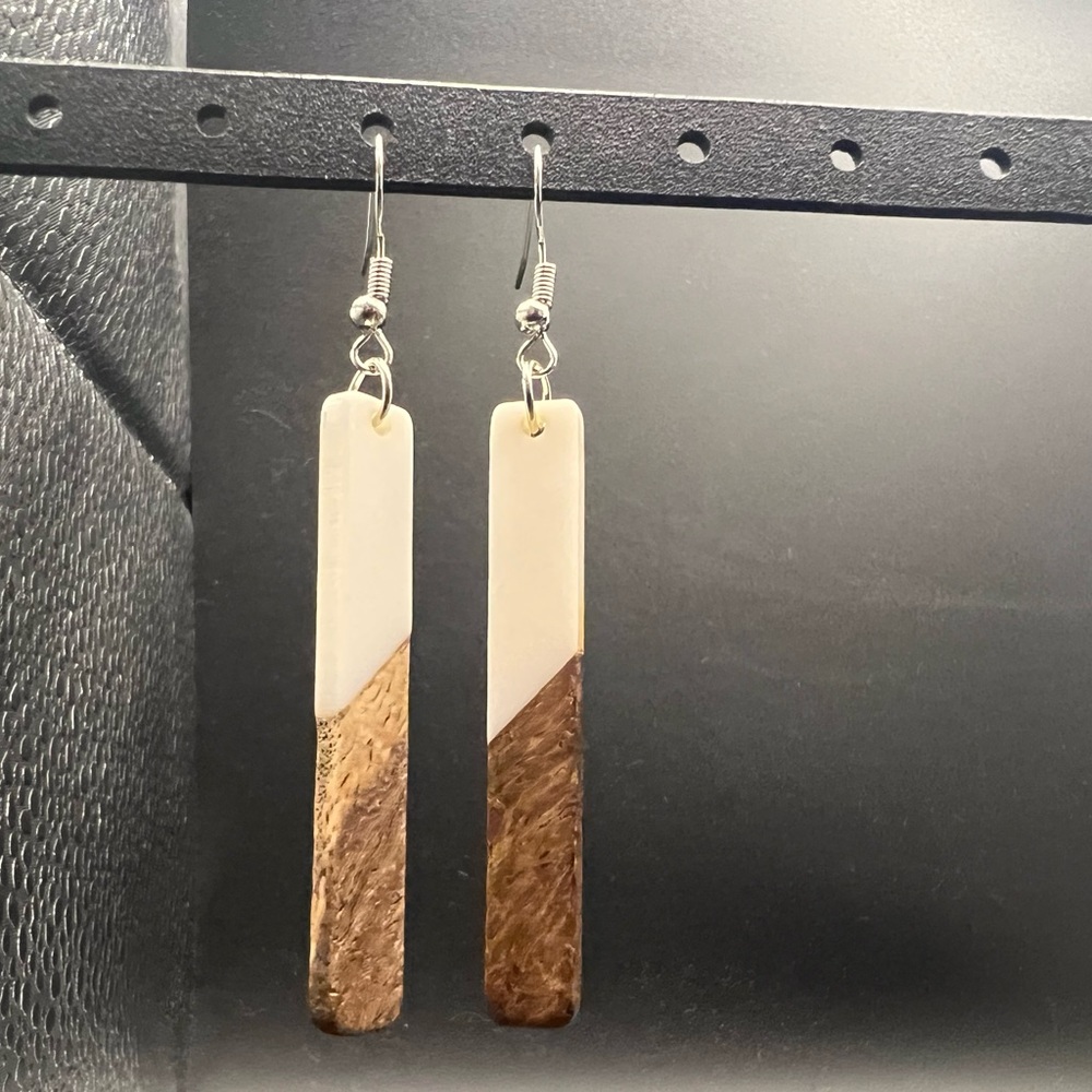 Chic Two-Tone Brown and Cream Earrings